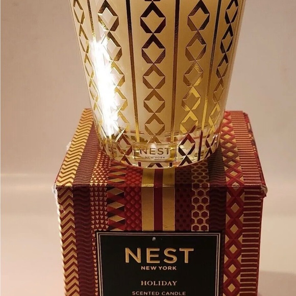 NEST Fragrances Classic Candle “Holiday” 8.1oz, Nest Candle NEW IN BOX - Picture 4 of 8